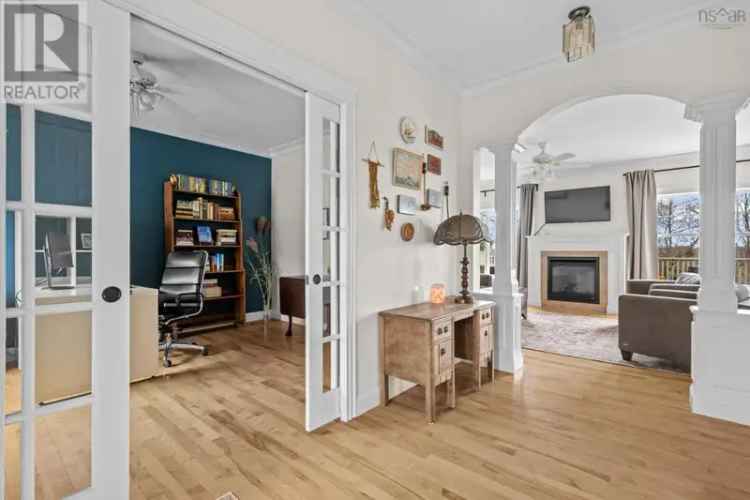 Glen Arbour Golf Community Luxurious Townhouse