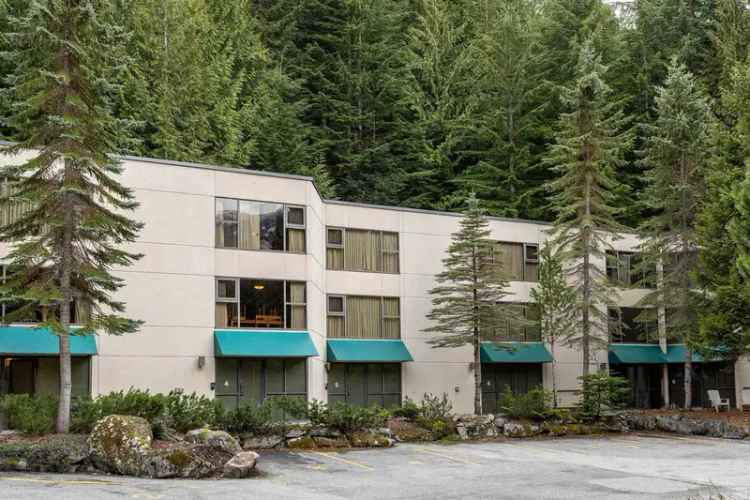 A $37,900.00 Townhouse with 3 bedrooms in Bayshores, Whistler