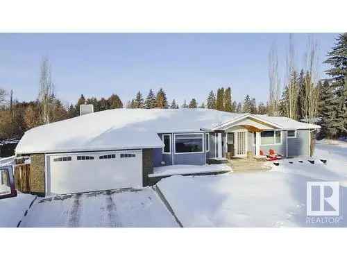 Fully Renovated 5 Bed 3 Bath Bungalow in East Crestwood