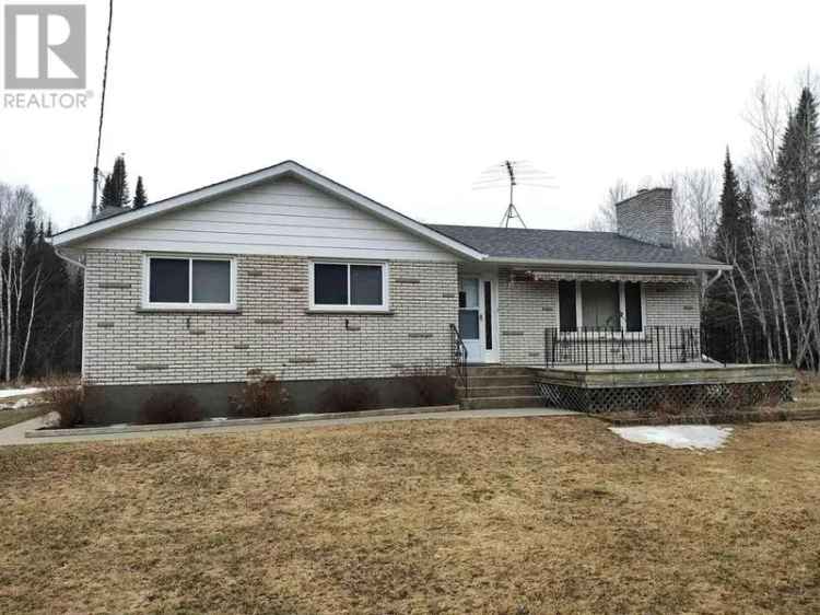 3 Bedroom Bungalow on 50 Acres with 2 Car Garage