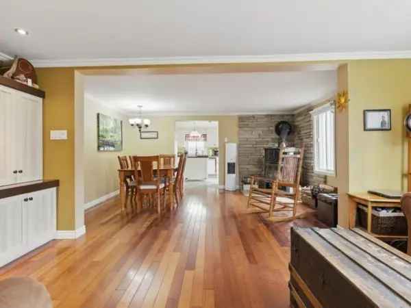 Renovated Century Home 4 5 Bedrooms 2 Baths Large Lot