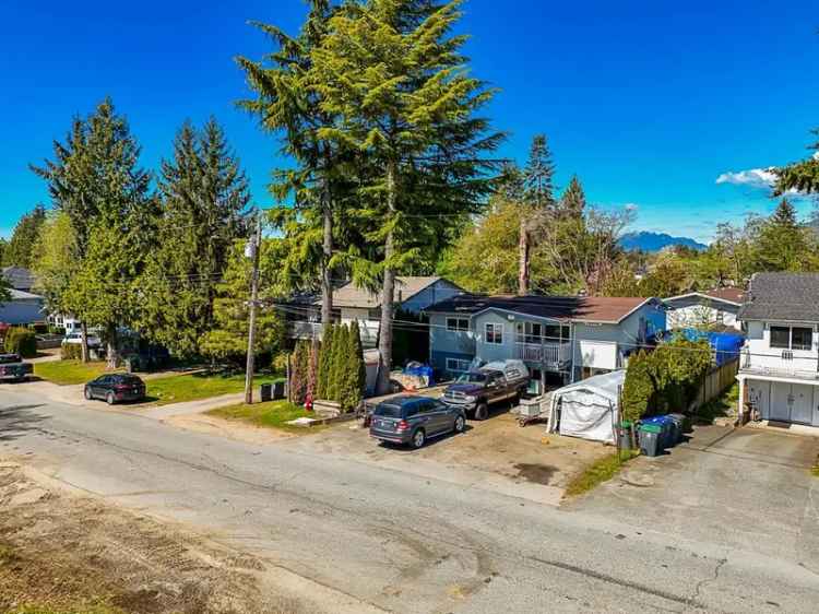 A $3,308,875.00 Duplex with 5 bedrooms in Guildford, North Surrey