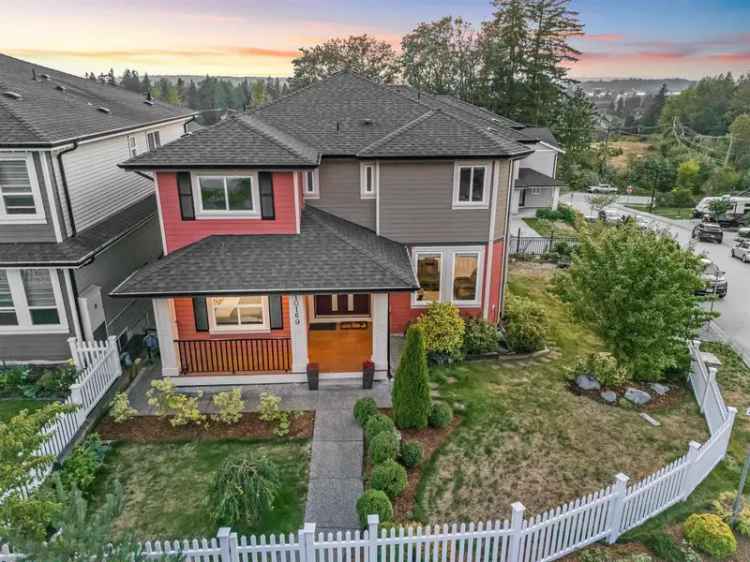 6 5 Bath Custom Home with Suite, West Sunset Views