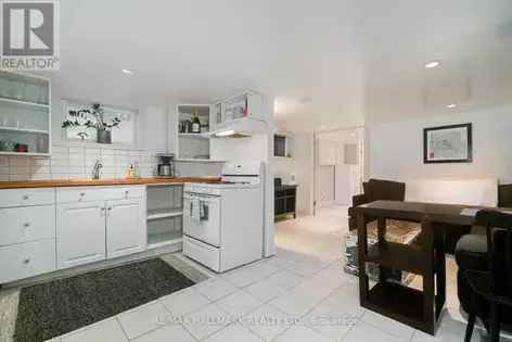 1 room apartment of 135 m² in Toronto