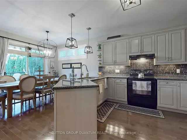 Stunning Raised Bungalow in Regatta Heights Port Dalhousie