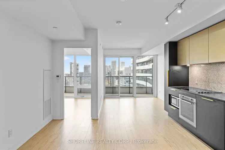 Condo For Rent in 85, Wood Street, Toronto, Ontario