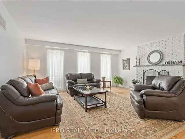 House For Sale in Halton Hills, Ontario