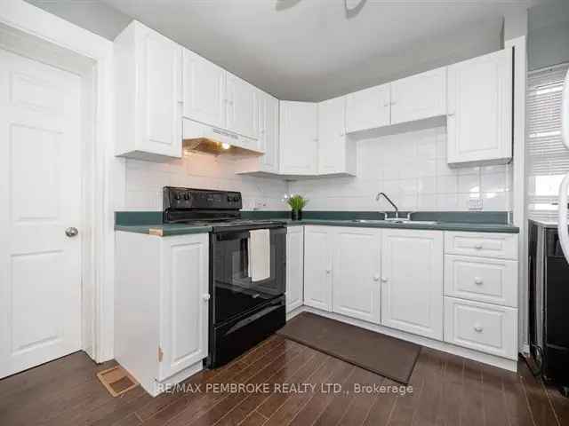 Up-Down Duplex Near Algonquin College 2 Bed 1 Bath Units