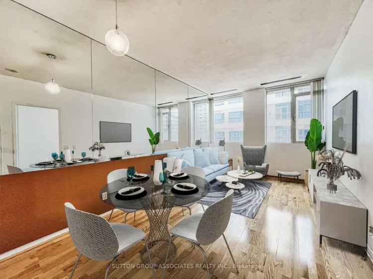 Condo For Sale in Toronto, Ontario