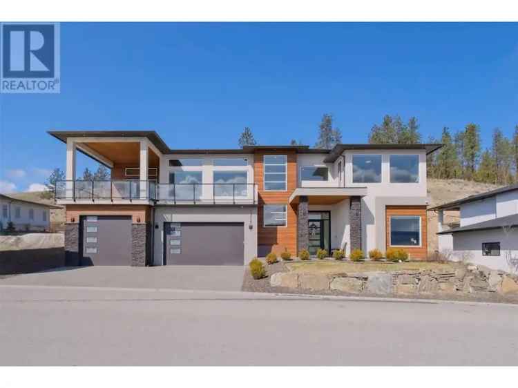 7-Bedroom 4-Bathroom Home in Black Mountain with Stunning Views