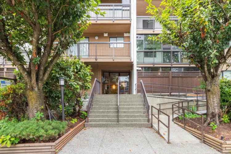 A $539,000.00 Apartment/Condo with 2 bedrooms in Central Pt Coquitlam, Port Coquitlam