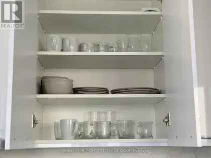 3 rooms apartment of 247 m² in Toronto