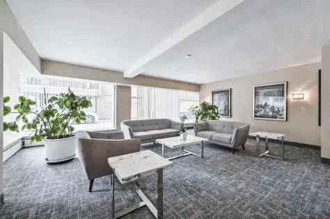 1 room apartment of 54 m² in Toronto