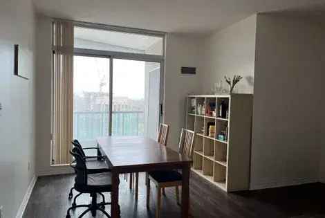 3 rooms apartment of 480 m² in Toronto