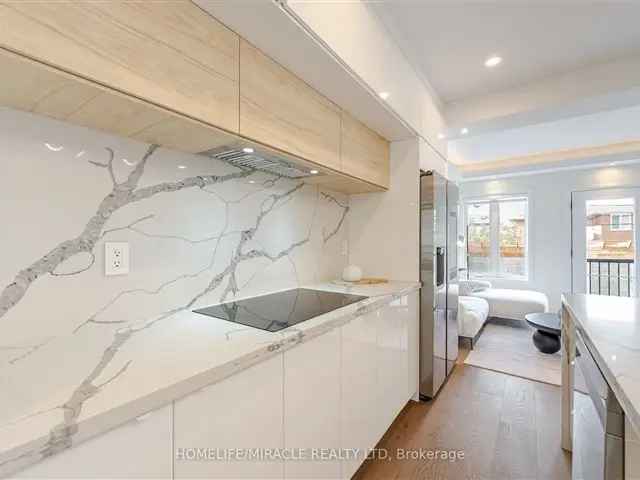 House For Sale in Toronto, Ontario