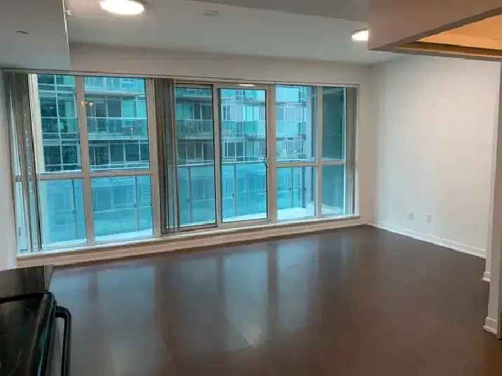 Rent Condo Unit Downtown Toronto 1 Bedroom Den