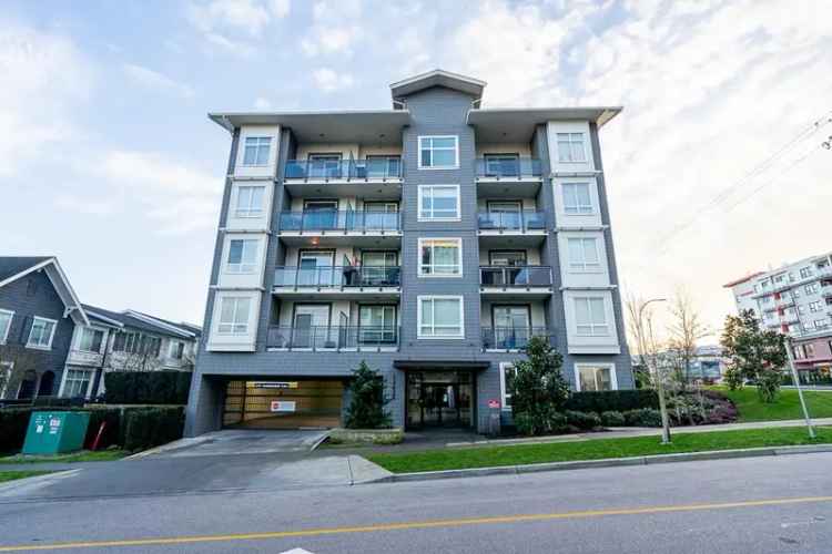 A $549,000.00 Apartment/Condo with 2 bedrooms in Bear Creek Green Timbers, Surrey