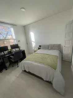 1 room room of 25 m² in Montreal