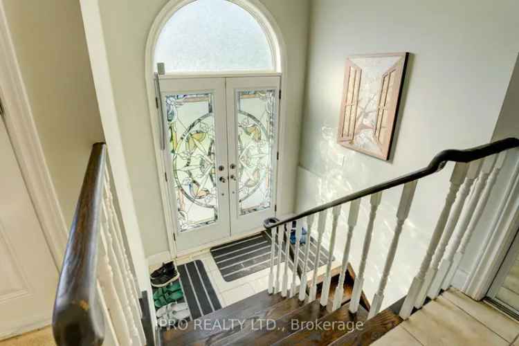 5 Bedroom Semi-Detached Home in Mississauga Great Investment Opportunity