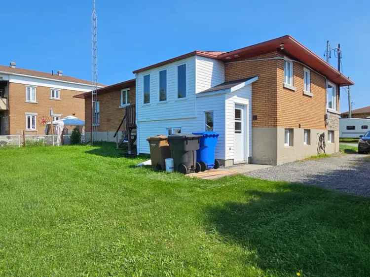 Bungalow for sale, 451, Rue Marchand, Saint-Tite - Proprio Direct