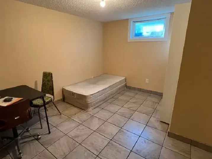 Room for rent $595 including utilities