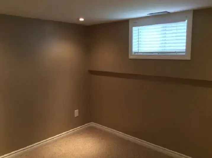 2-bedroom lower level unit in Cardinal Heights (Gloucester)