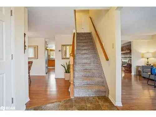 House For Sale In Barrie, Ontario