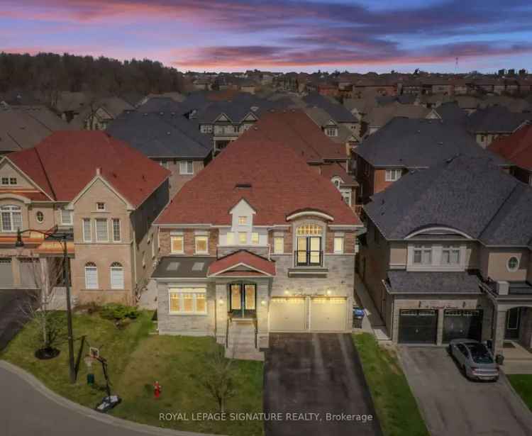 House For Sale in Brampton, Ontario