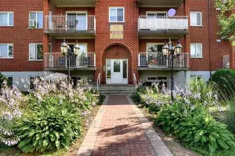 1 Bedroom Apartment 68m² in Quebec