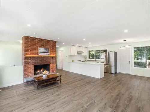 1820 SqFt Renovated Home 4 Beds 3 Baths R5 Zoning