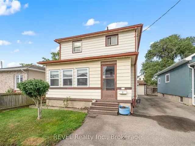 House For Sale in 9, King Street, Thorold, Ontario