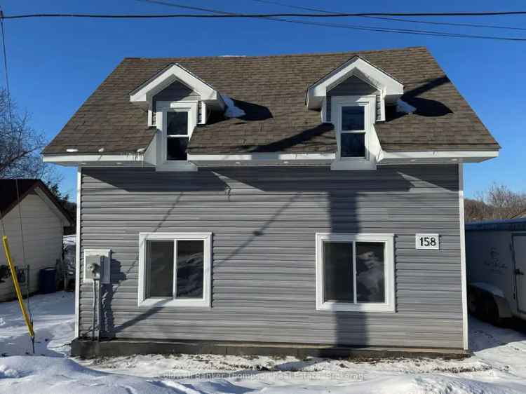 House For Sale in Huntsville, Ontario