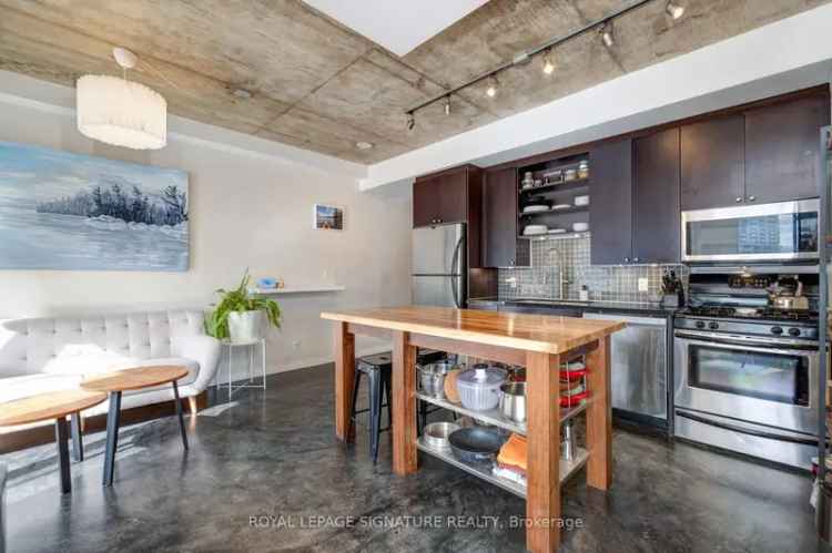 Downtown TO Industrial Modern Condo 2 Beds 2 Baths 845 Sqft Balcony Parking