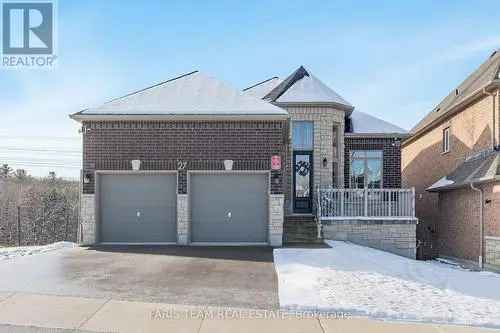 Buy Executive Bungalow in Barrie with Luxury Features and Modern Design