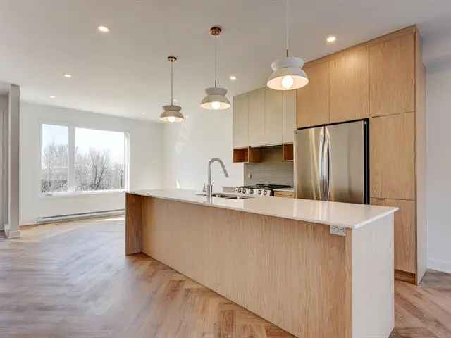 Apartment for Rent in Bromont