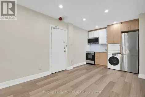 1 room apartment of 293 m² in Toronto