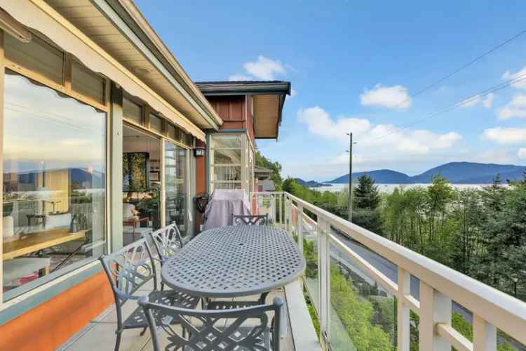 Howe Sound Townhouse with Panoramic Views