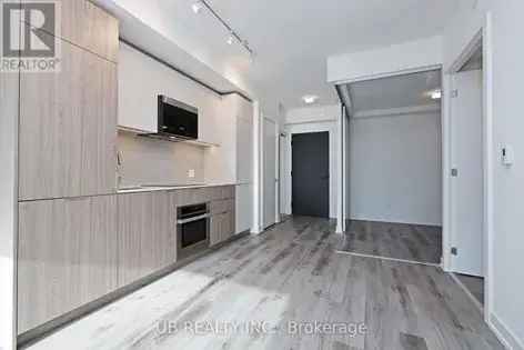 2 rooms apartment of 122 m² in Toronto