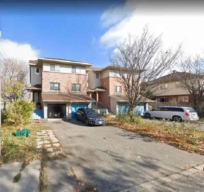 Rent Spacious 3 Stories House with Finished Basement in Ottawa