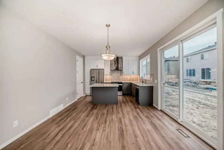 House For Sale in Calgary, Alberta