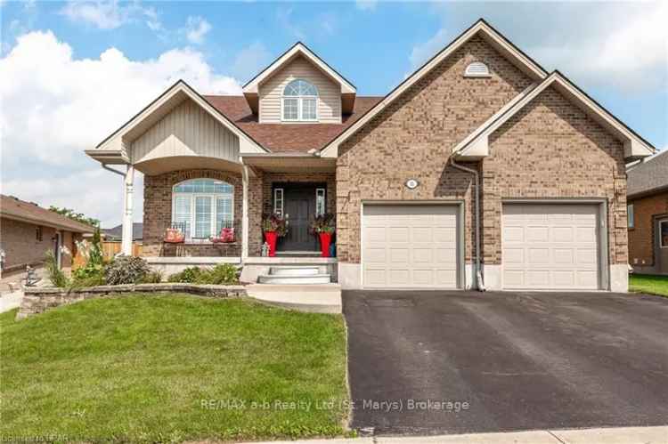 House For Sale in St. Marys, Ontario