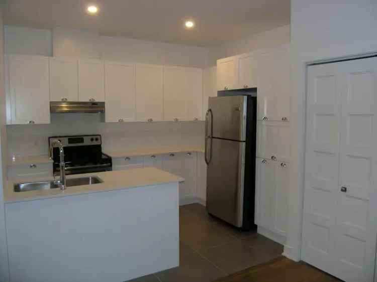 Apartment For Rent in Hudson, Quebec