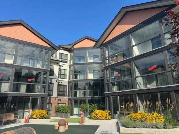 Chilliwack Main Floor Condo Huge Patio Air Cond Quartz Counters