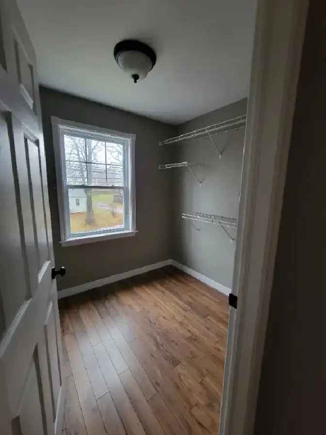 Semi-detached House for Rent in Charlottetown - Great Location!