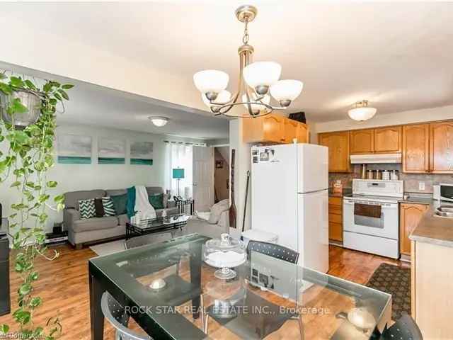 Spacious 3 Bedroom Home in Barrie South End