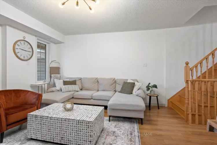 Family Home 3 Beds 25 Baths Open Concept Living Walkout Balcony