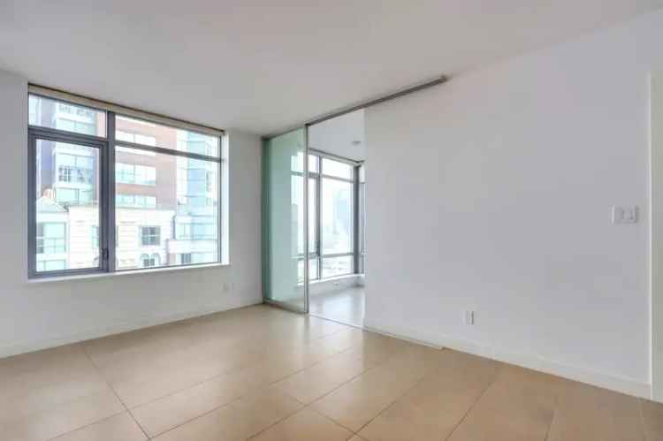 Condo For Sale in Vancouver, British Columbia