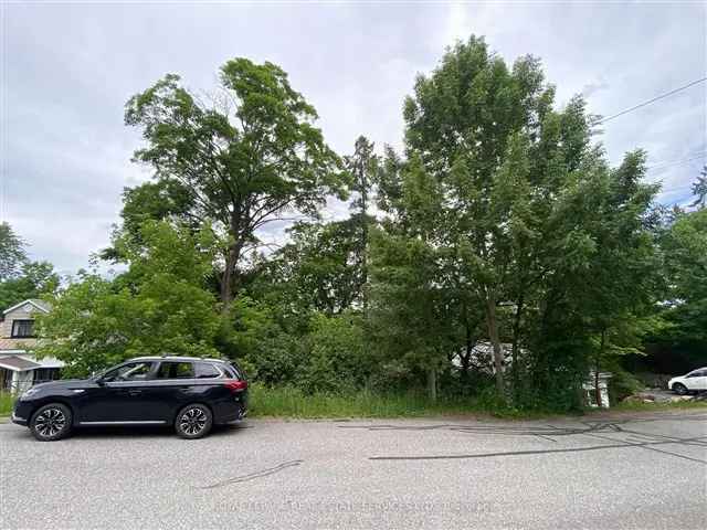 Huntsville Muskoka R2 Lot Investment Opportunity Near Downtown