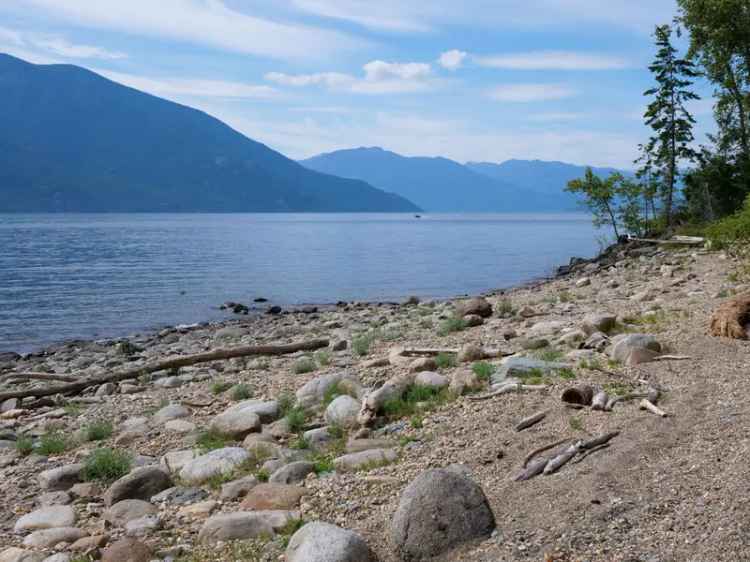 Lakefront Acreage - Kootenay Lake, BC