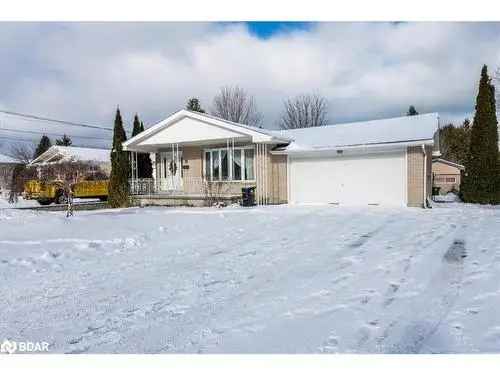 House For Sale In Collingwood, Ontario